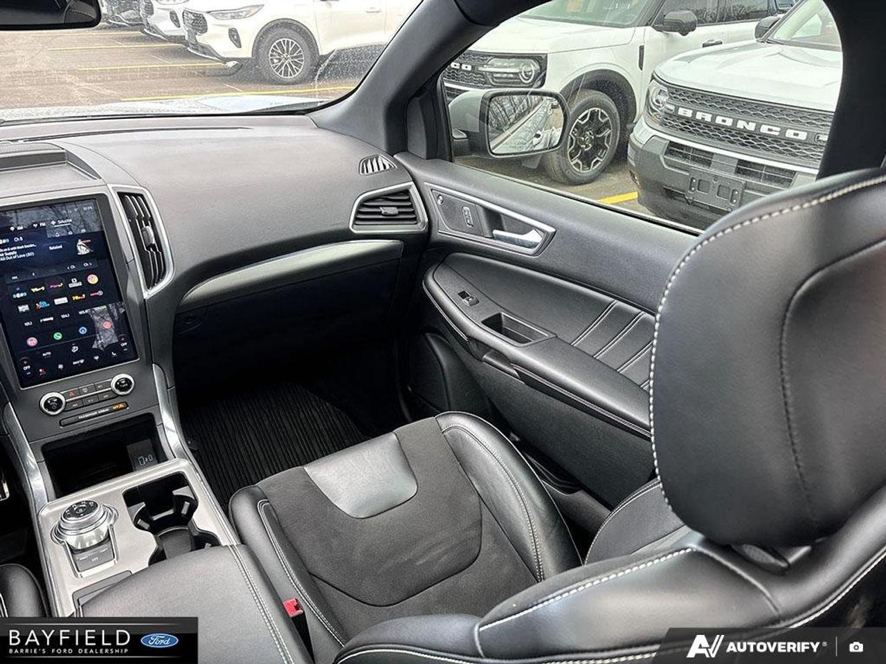 2022 Ford Edge ST Photo