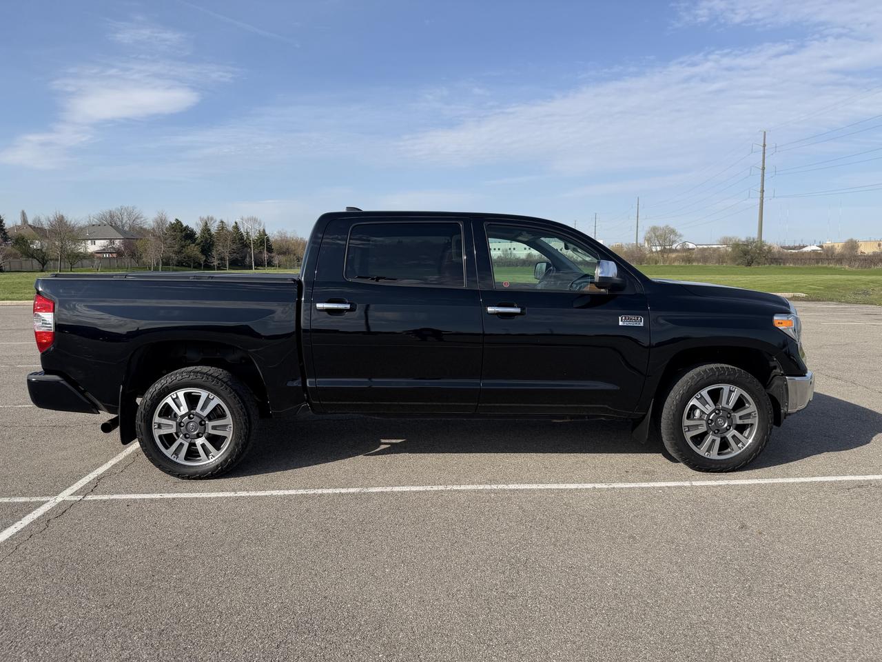 2021 Toyota Tundra CrewMax Limited PLATINUM CREWMAX 1794 EDITION Photo3