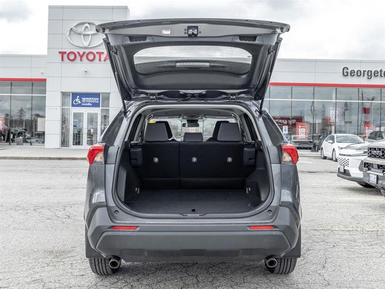 2025 Toyota RAV4 LE AWD Heated Seats| Apple Carplay| Backup Cam| LE| AWD Photo
