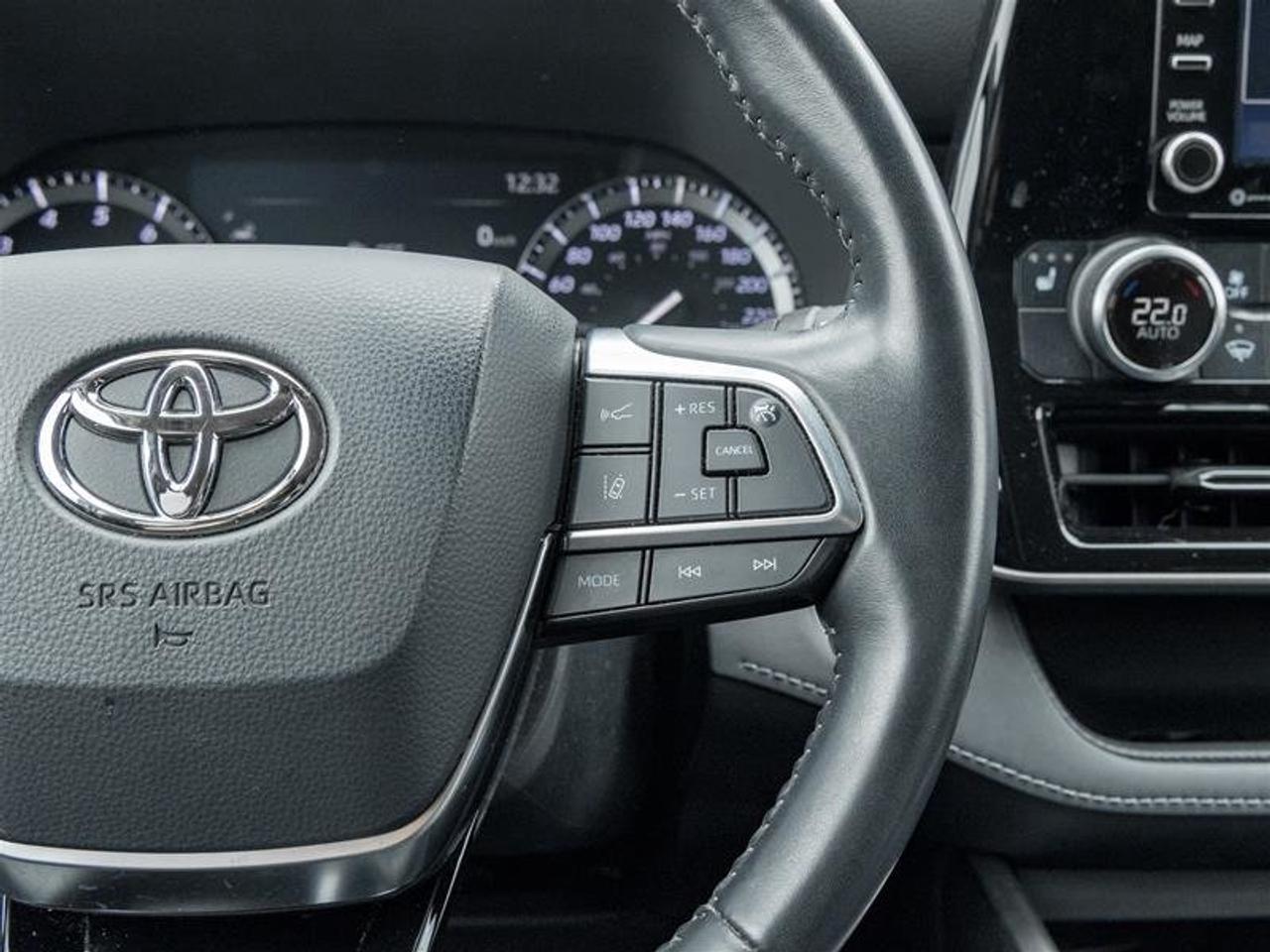 2020 Toyota Highlander XLE AWD Sunroof | Backup Cam | Heated Seats | XLE Photo