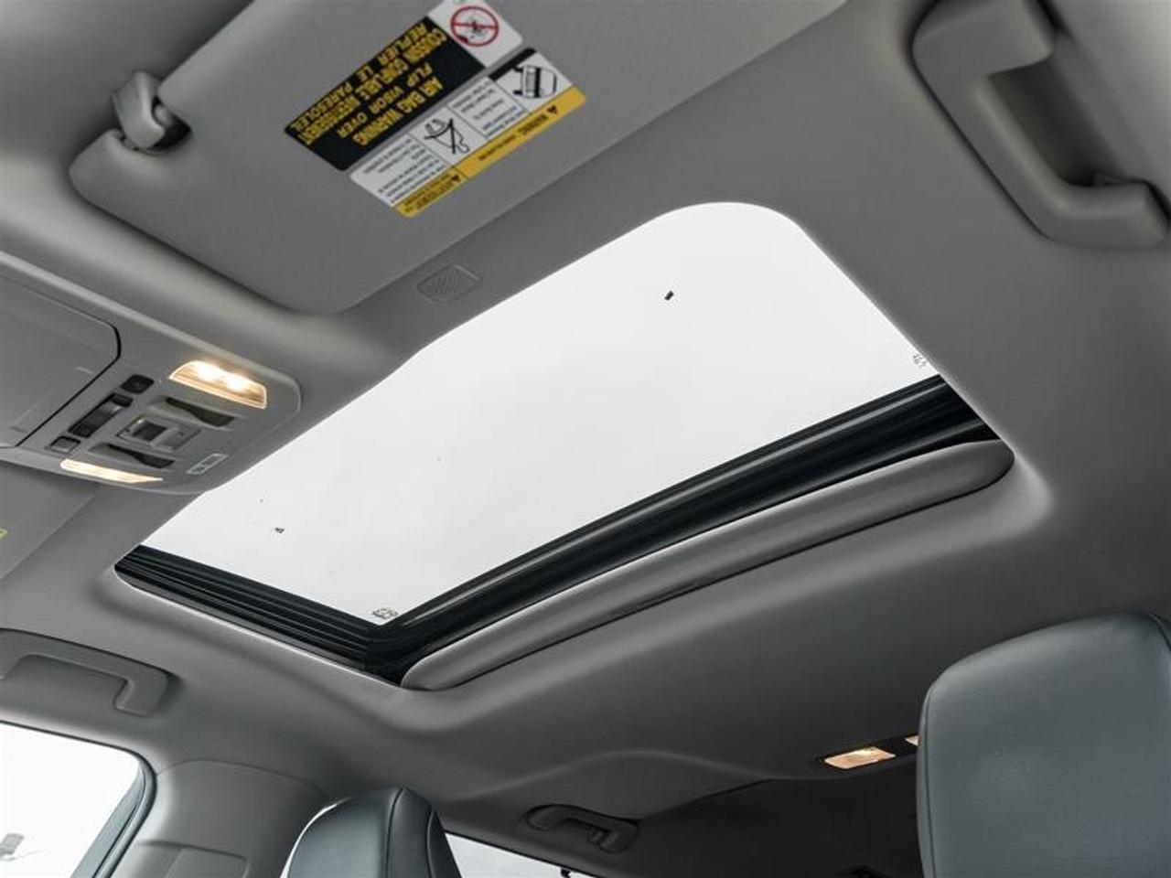 2020 Toyota Highlander XLE AWD Sunroof | Backup Cam | Heated Seats | XLE Photo
