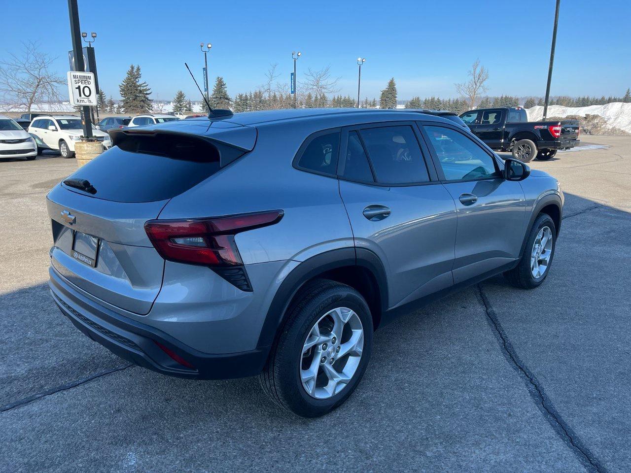 2024 Chevrolet Trax Fwd 4dr Ls Photo