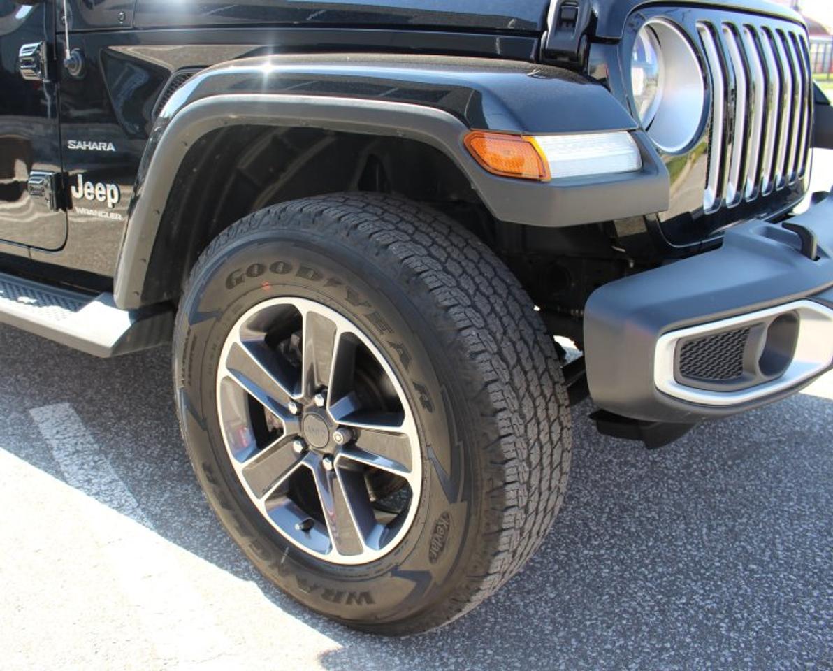 2023 Jeep Wrangler Sahara*Low Ks*4x4*Heated Seats*CarPlay*Rear Cam*2L Photo3