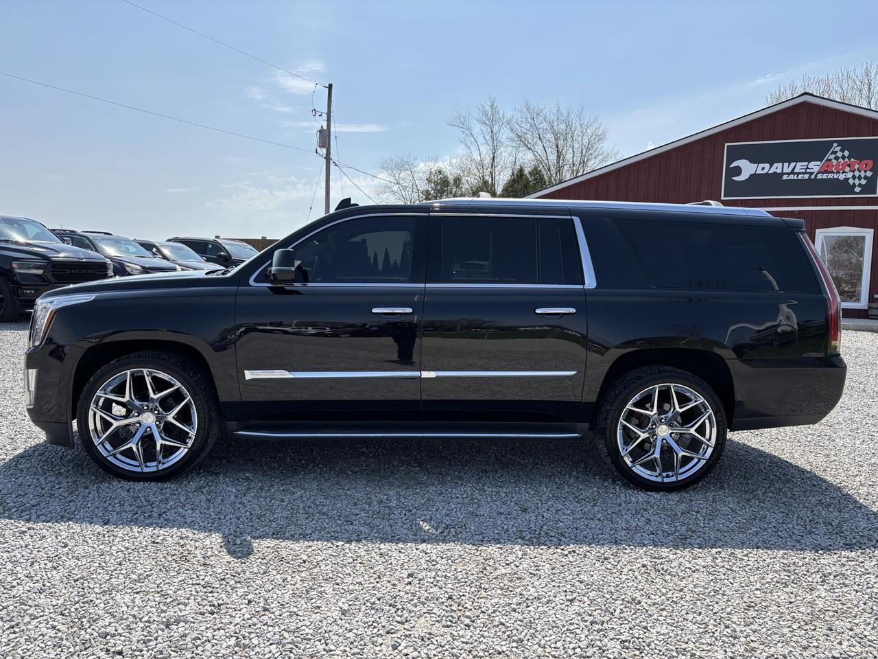 2016 Cadillac Escalade ESV Luxury 4WD ~CLEAN CARFAX~SERVICE RECORDS INCLUDED~ Photo
