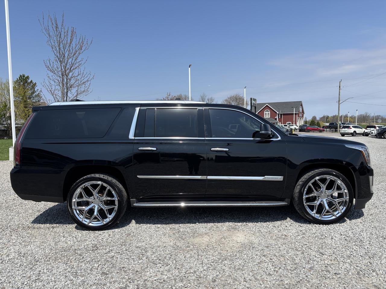 2016 Cadillac Escalade ESV Luxury 4WD ~CLEAN CARFAX~SERVICE RECORDS INCLUDED~ Photo