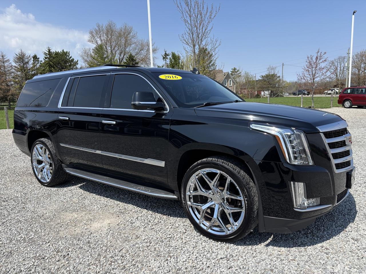 2016 Cadillac Escalade ESV Luxury 4WD ~CLEAN CARFAX~SERVICE RECORDS INCLUDED~ Photo