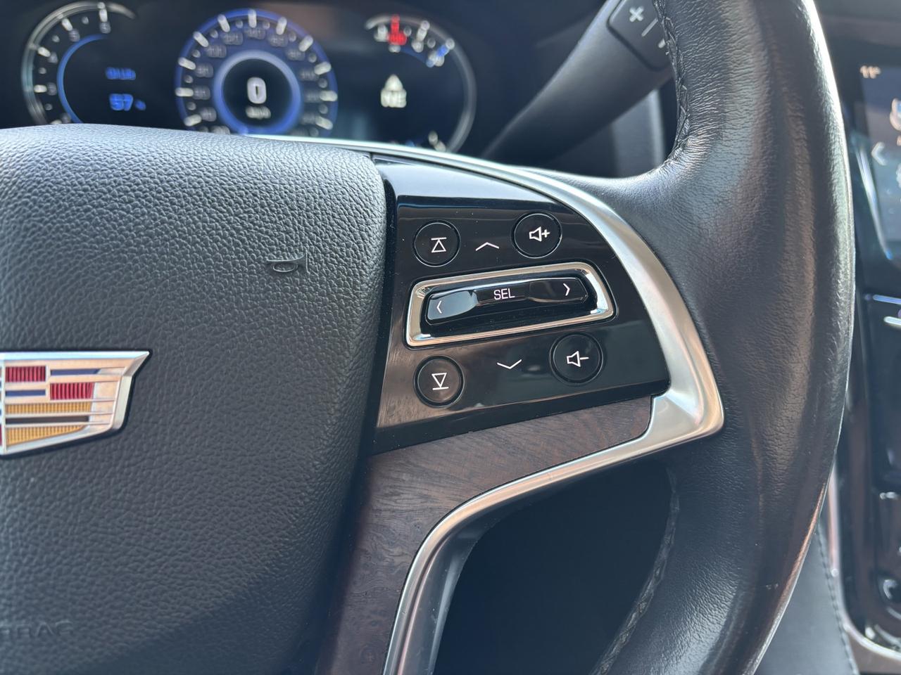 2016 Cadillac Escalade ESV Luxury 4WD ~CLEAN CARFAX~SERVICE RECORDS INCLUDED~ Photo