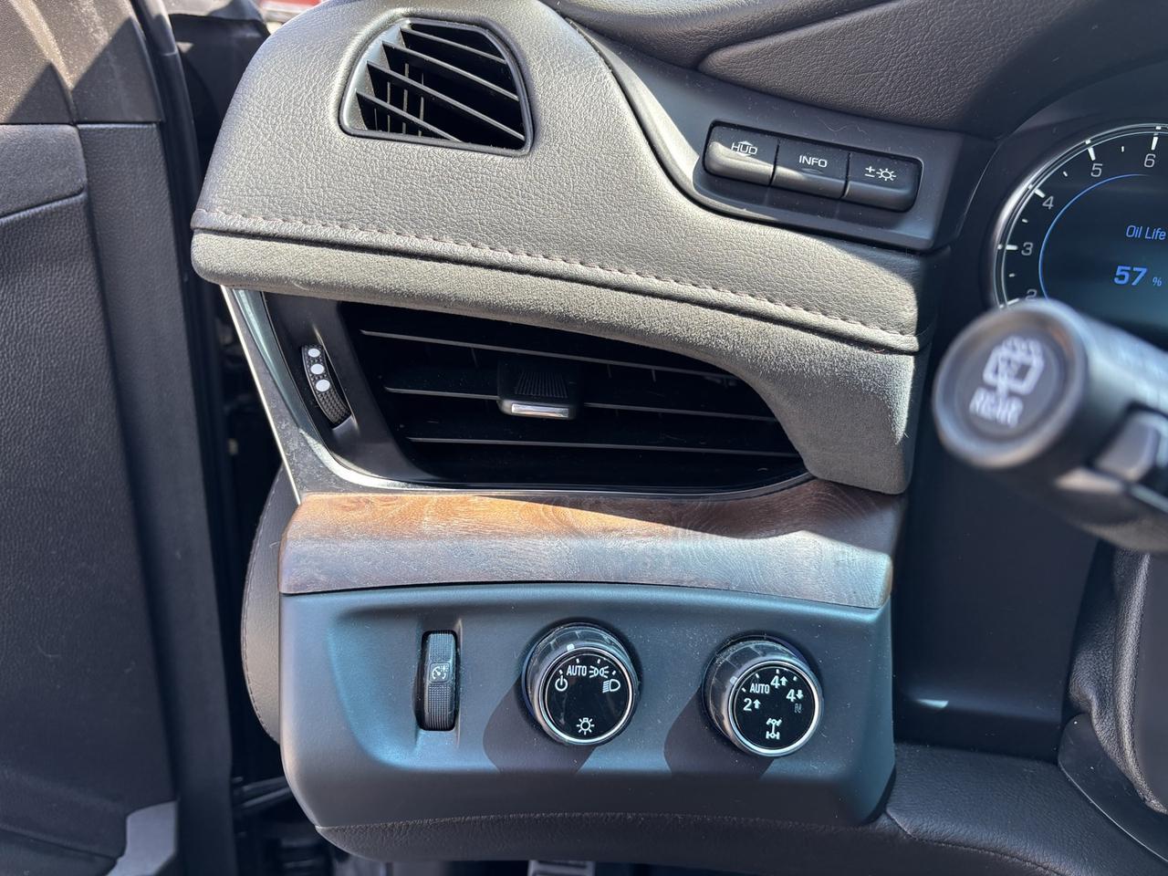 2016 Cadillac Escalade ESV Luxury 4WD ~CLEAN CARFAX~SERVICE RECORDS INCLUDED~ Photo