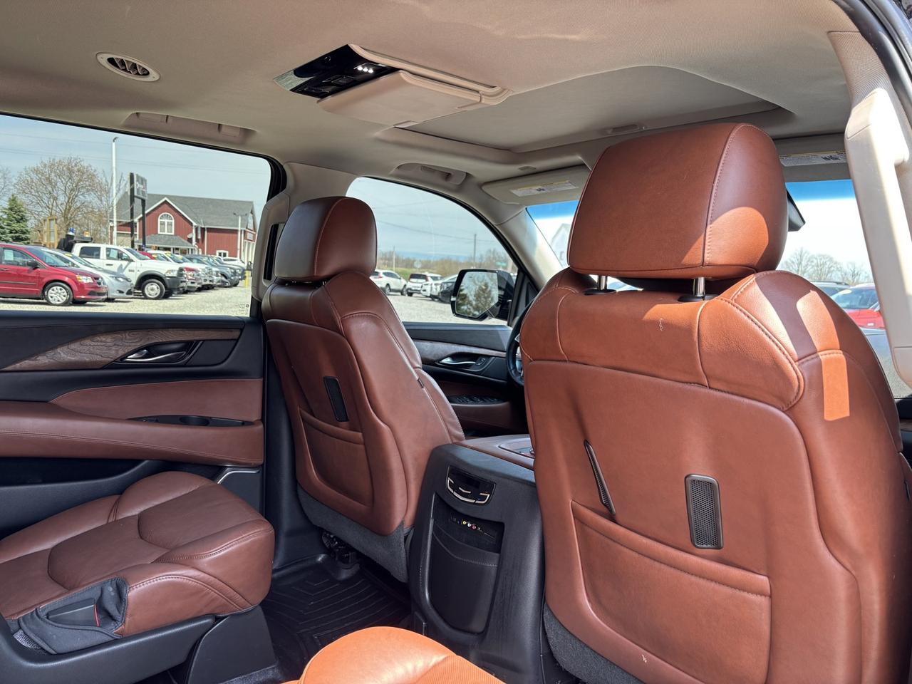 2016 Cadillac Escalade ESV Luxury 4WD ~CLEAN CARFAX~SERVICE RECORDS INCLUDED~ Photo