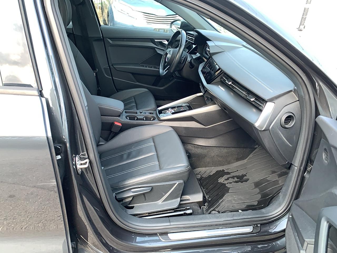 2022 Audi A3 LEATHER/ ROOF /NAVI/ REAR CAM / AC / SUPER CLEAN/ Photo