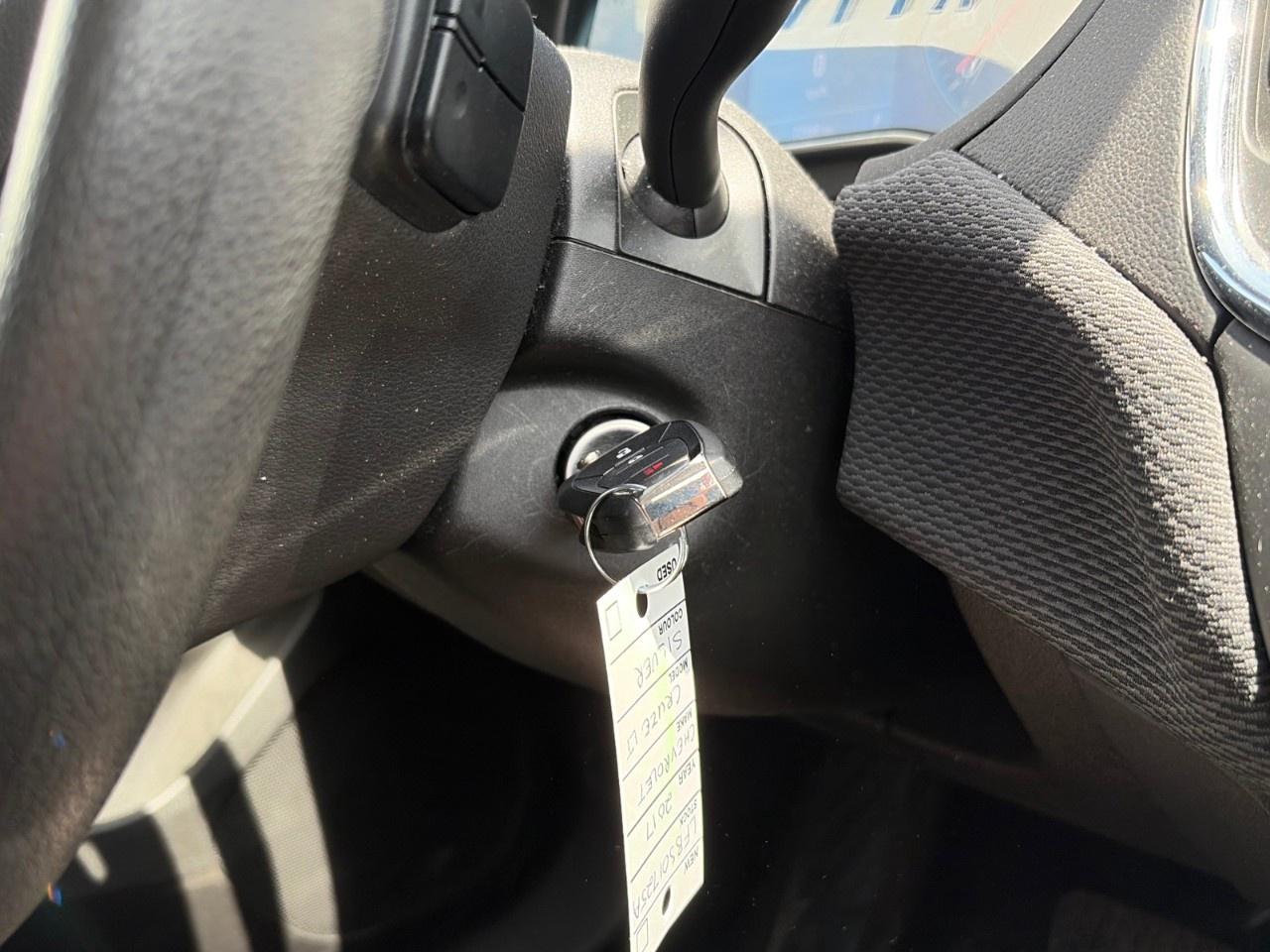 2017 Chevrolet Cruze Hatchback LT (Automatic) Photo