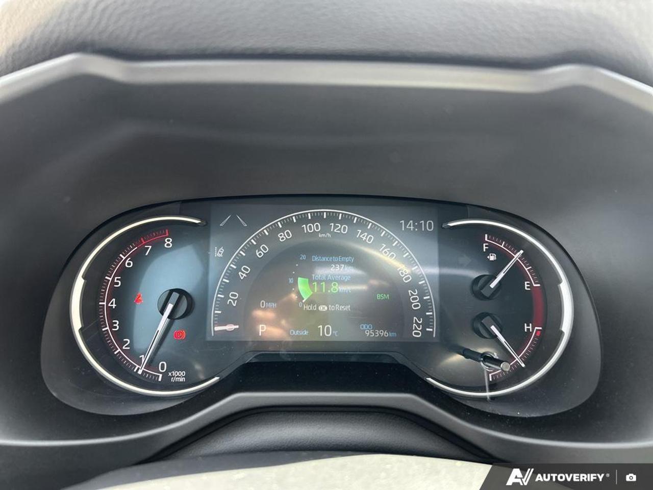 2019 Toyota RAV4 LIMITED / AWD / LEATHER / ROOF / NAV / JBL SOUND Photo