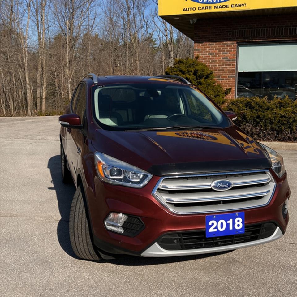 2018 Ford Escape Titanium Photo0