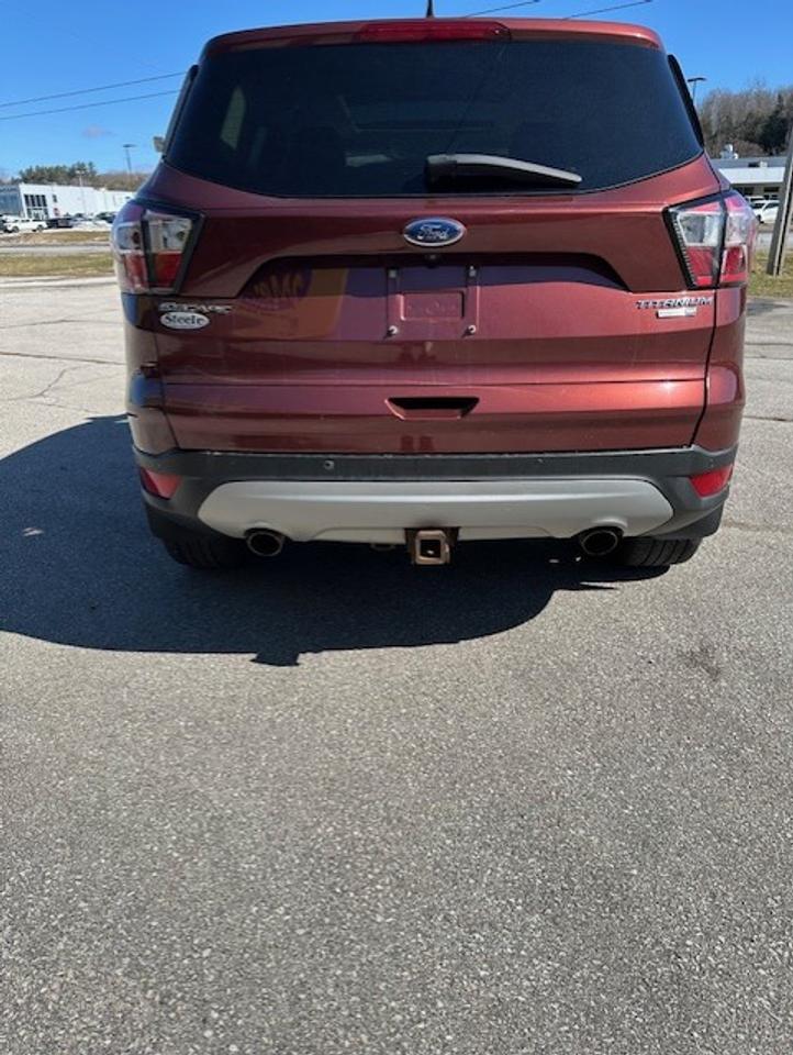 2018 Ford Escape Titanium Photo4