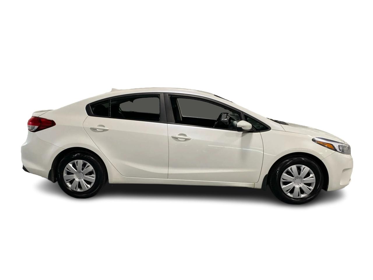 2018 Kia Forte LX Photo3