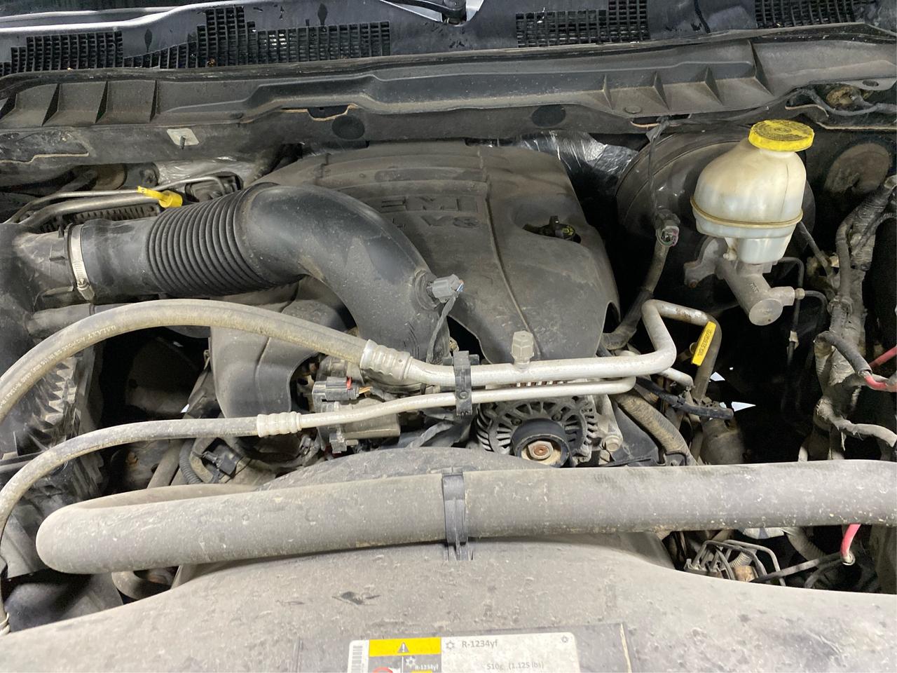 2017 RAM 1500 ST 4X4 HEMI- LIFT KIT Photo