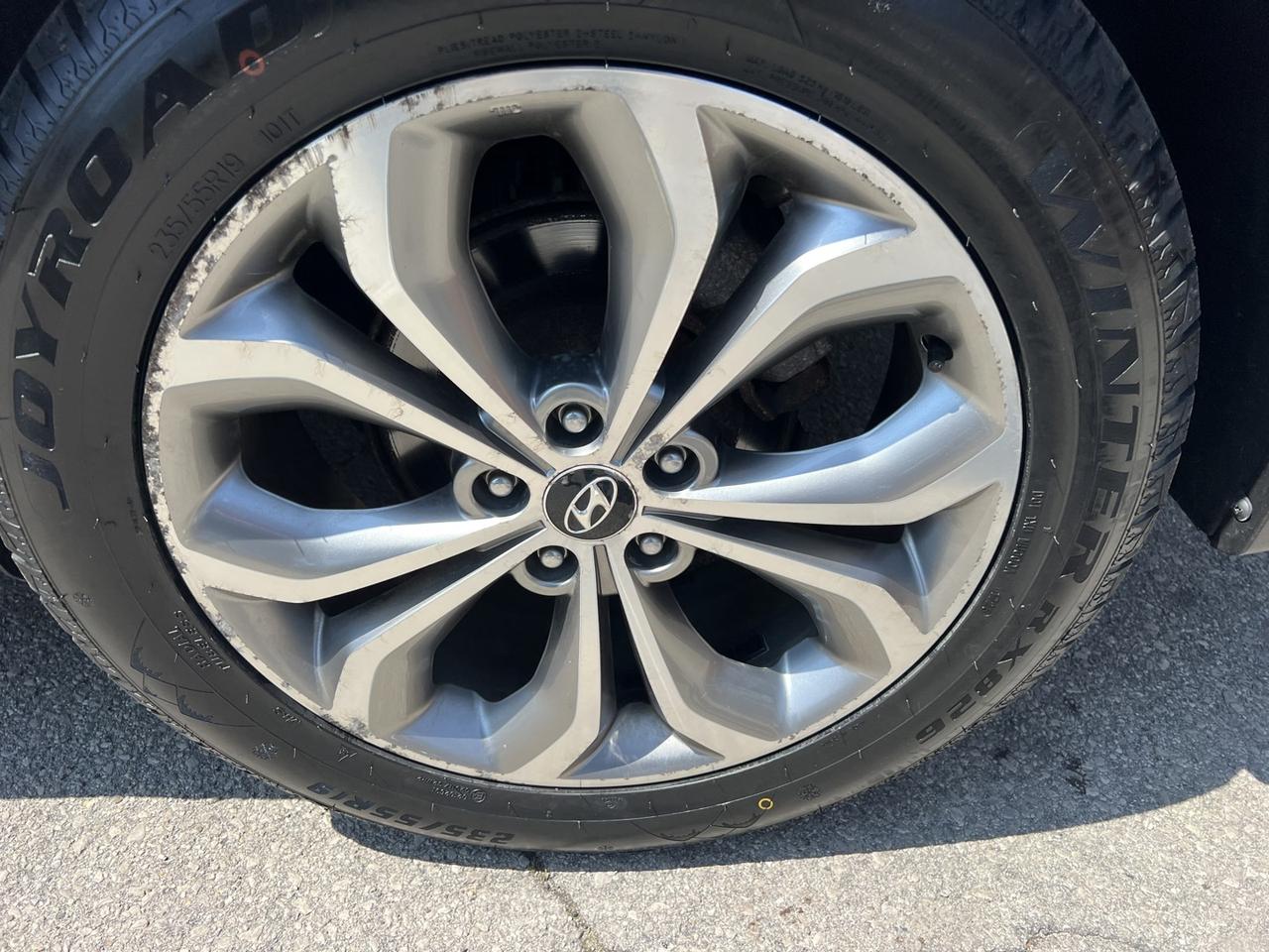 2013 Hyundai Santa Fe Sport 2.0 AWD Photo