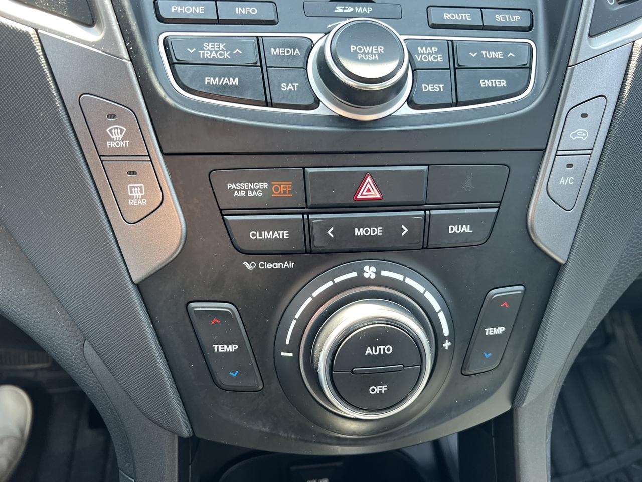 2013 Hyundai Santa Fe Sport 2.0 AWD Photo