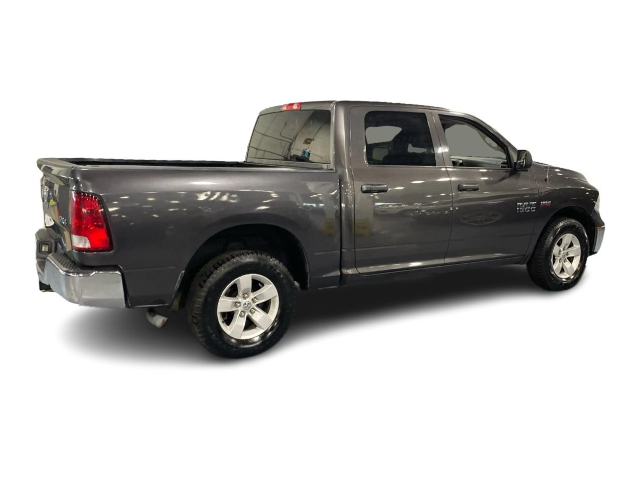 2017 RAM 1500 4WD Crew Cab 140.5" ST- CLEAN CARFAX Photo