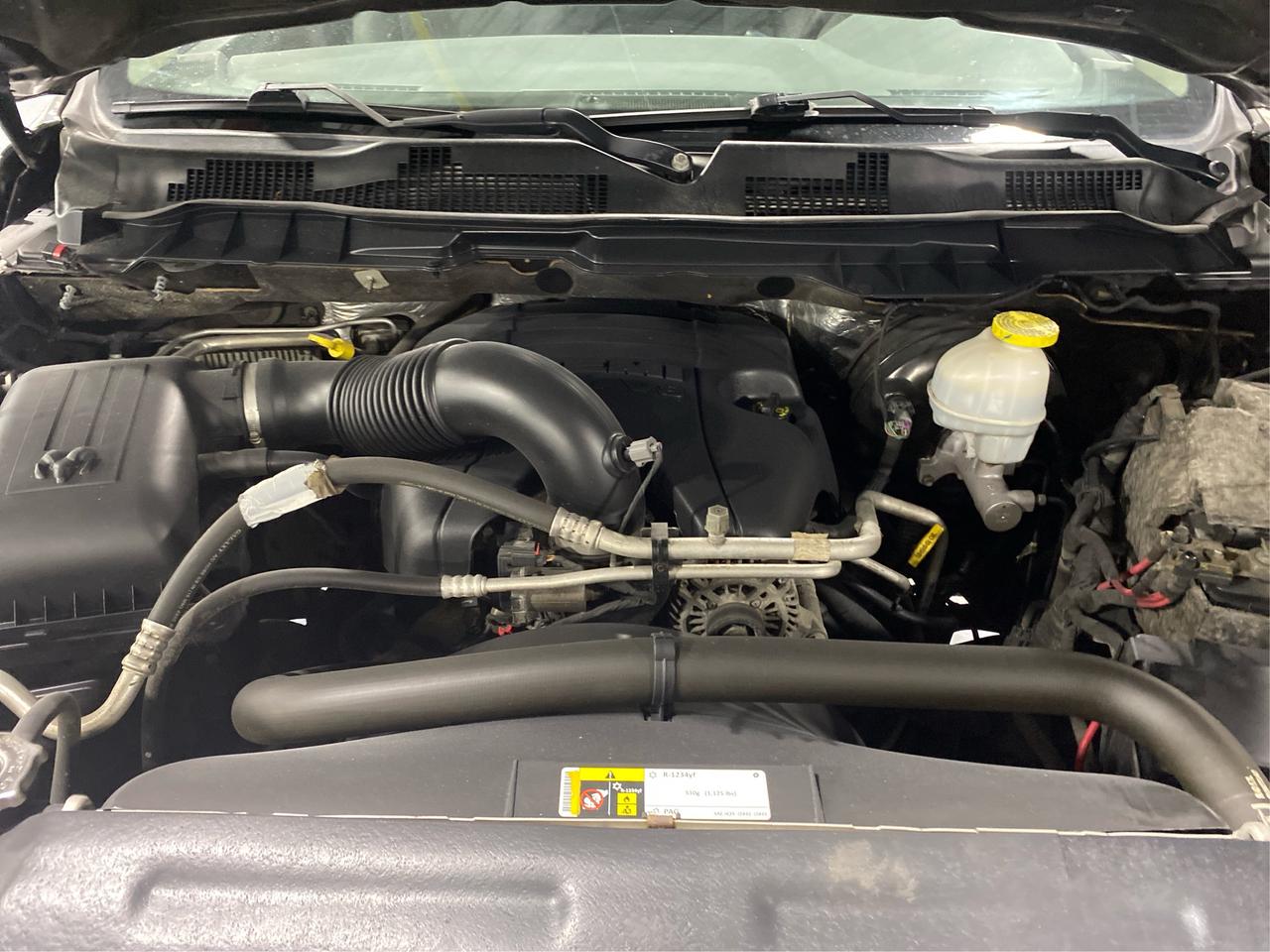 2017 RAM 1500 4WD Crew Cab 140.5" ST- CLEAN CARFAX Photo