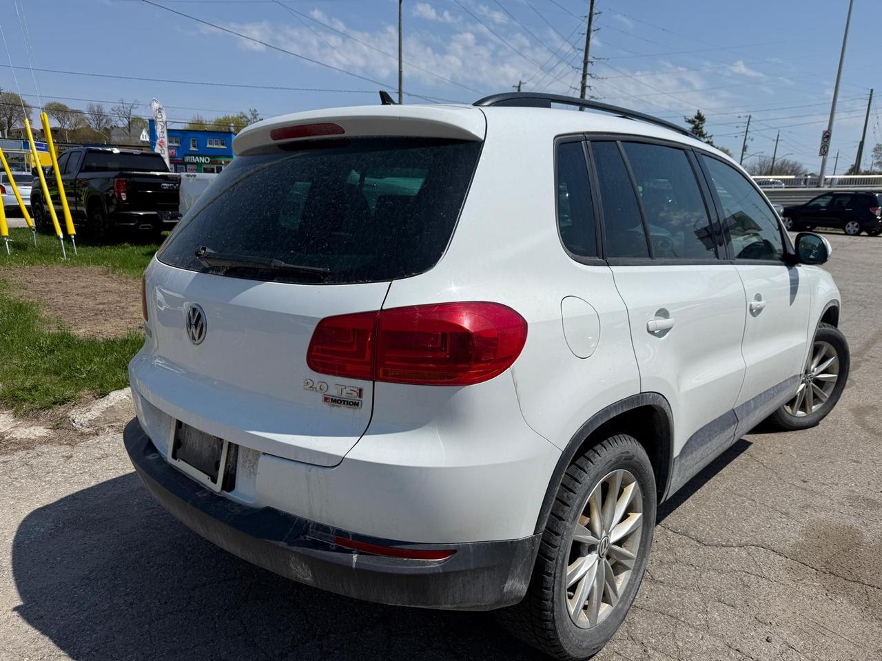 2016 Volkswagen Tiguan HIGHLINE / 4MOTION / AUTO / SUNROOF Photo
