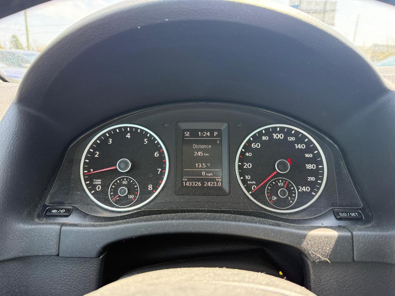 2016 Volkswagen Tiguan HIGHLINE / 4MOTION / AUTO / SUNROOF Photo