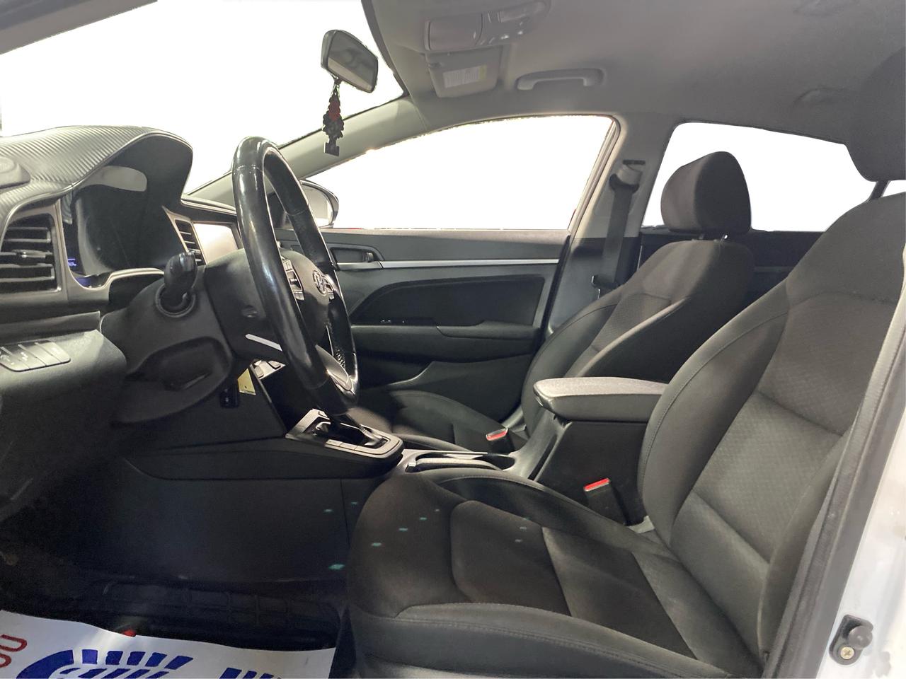 2020 Hyundai Elantra Preferred Photo