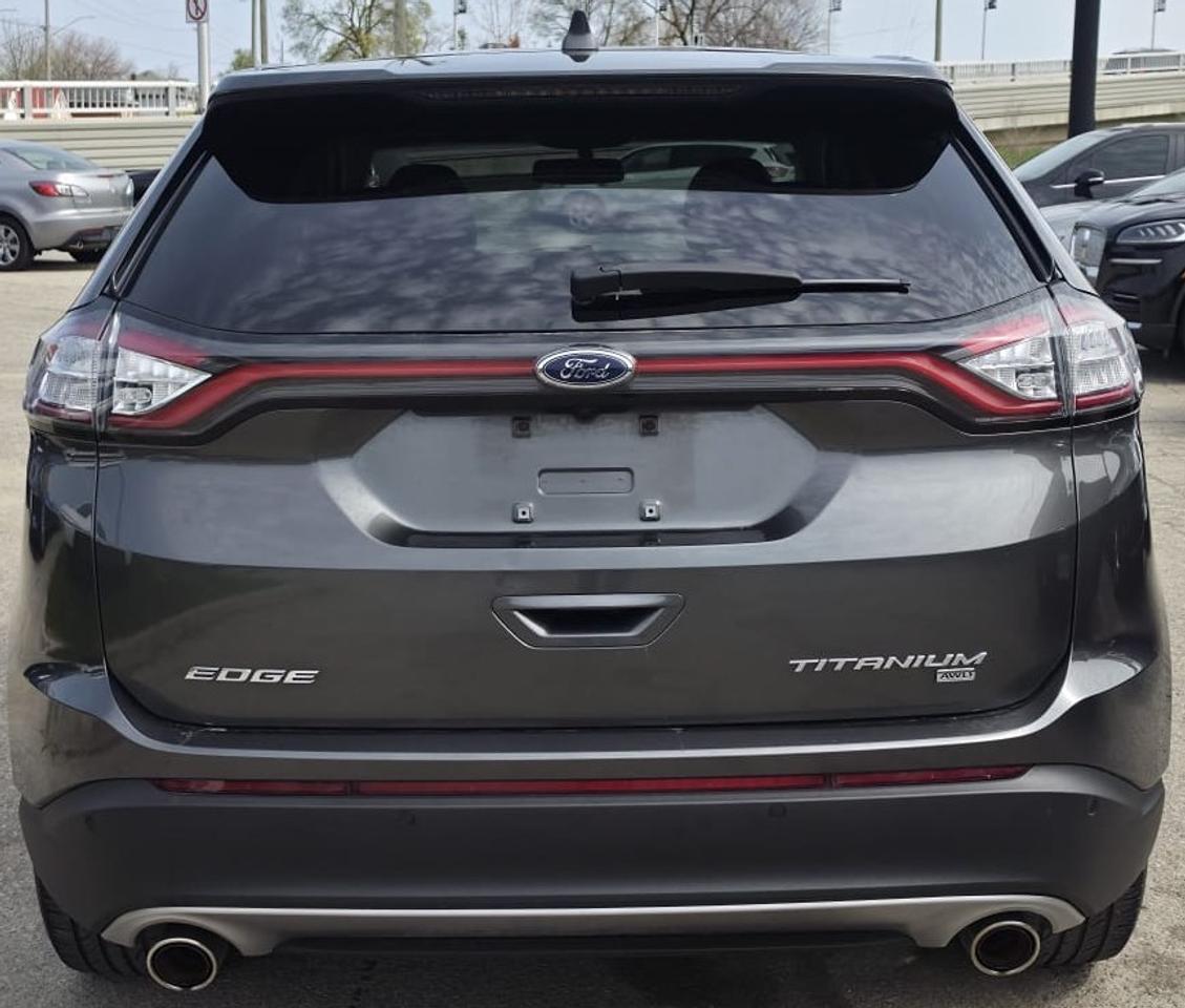 2017 Ford Edge TITANIUM / AWD / PANO ROOF / NAV / LEATHER Photo