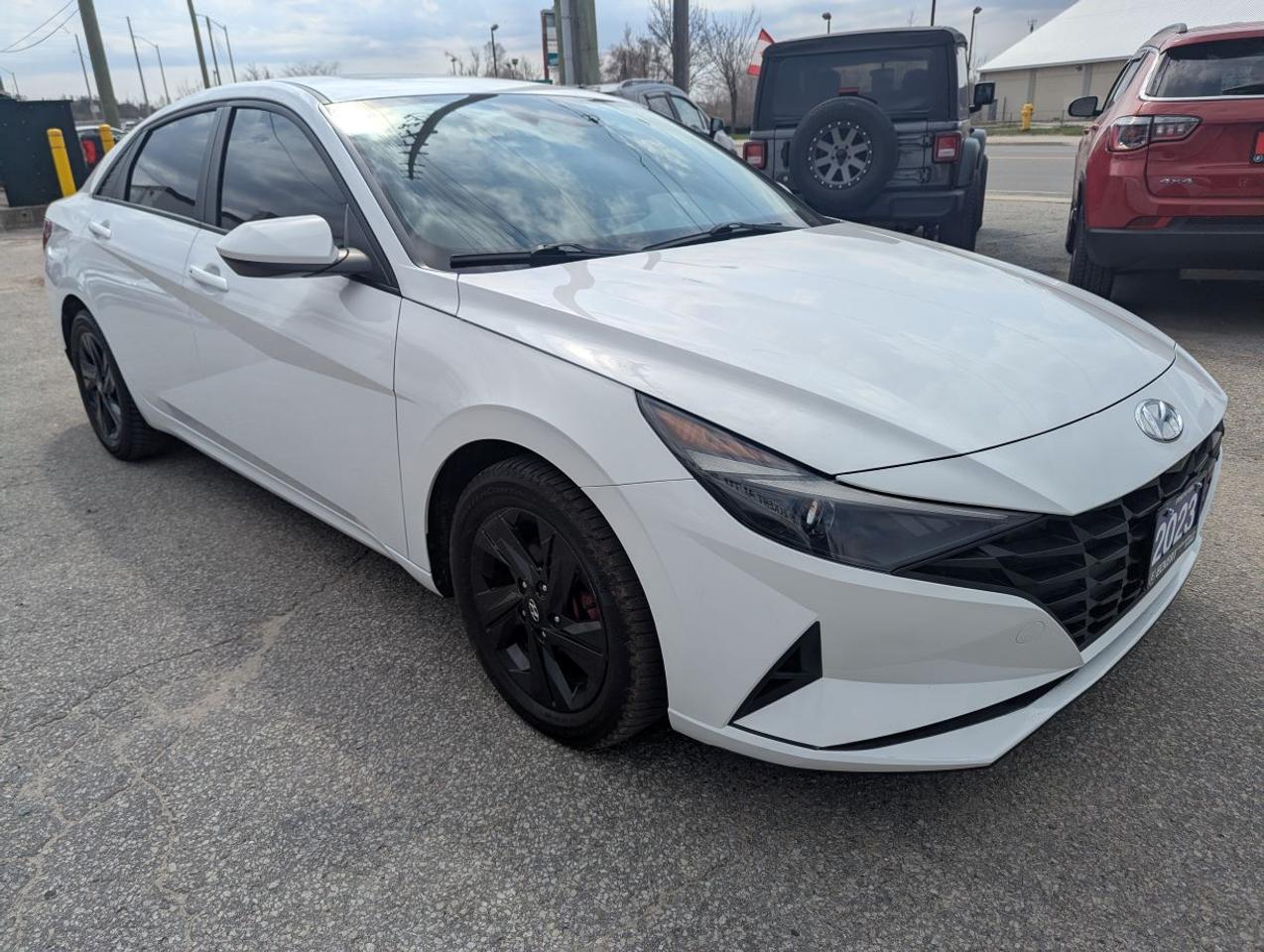 2023 Hyundai Elantra Preferred IVT w/Tech Pkg/NAVIGATION/SUNROOF!! Photo