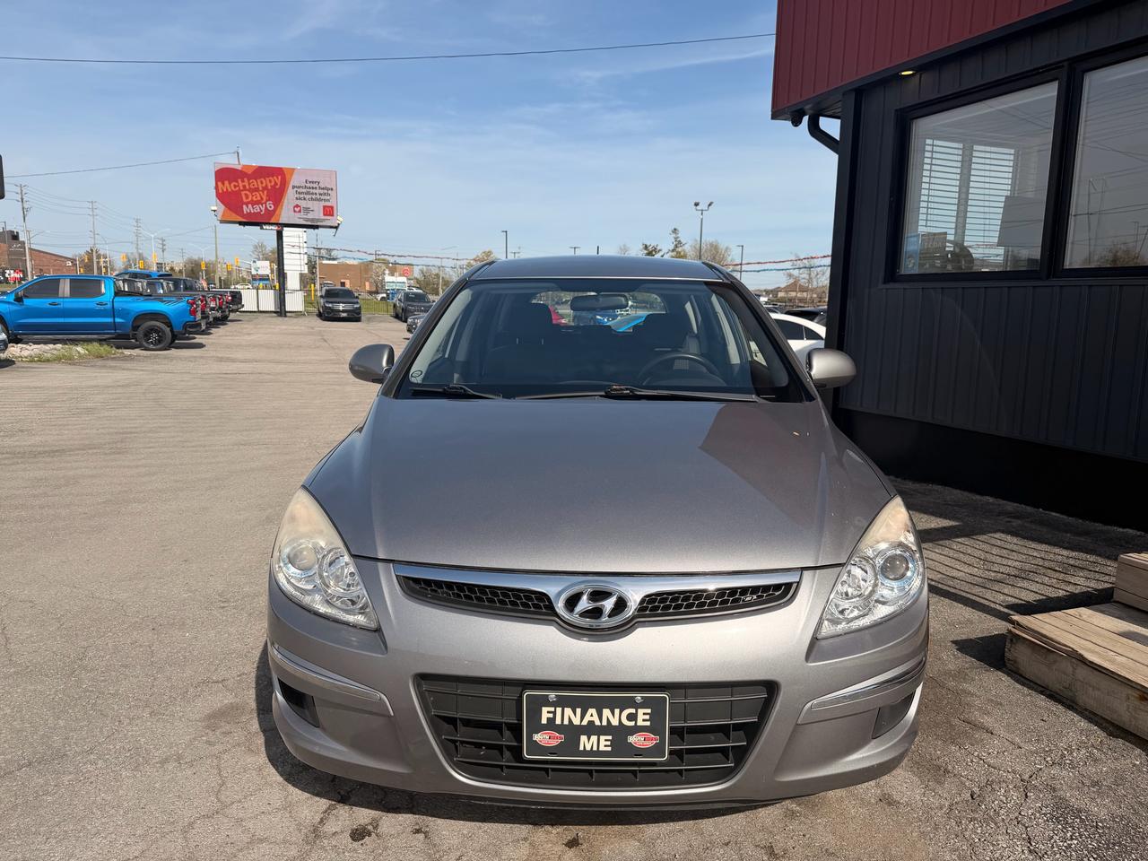 2011 Hyundai Elantra Touring GL Photo2