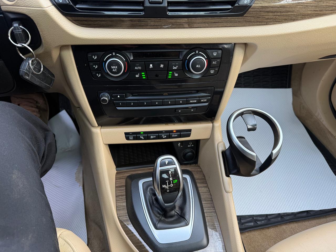 2014 BMW X1 xDrive28i Photo