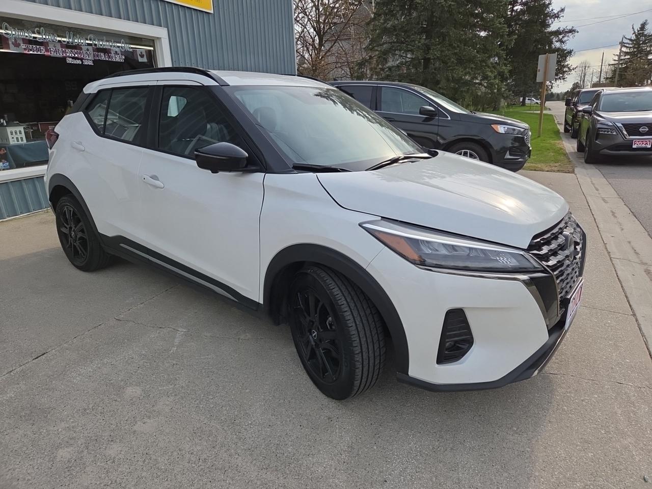 2024 Nissan Kicks SR  PREMIUM Photo