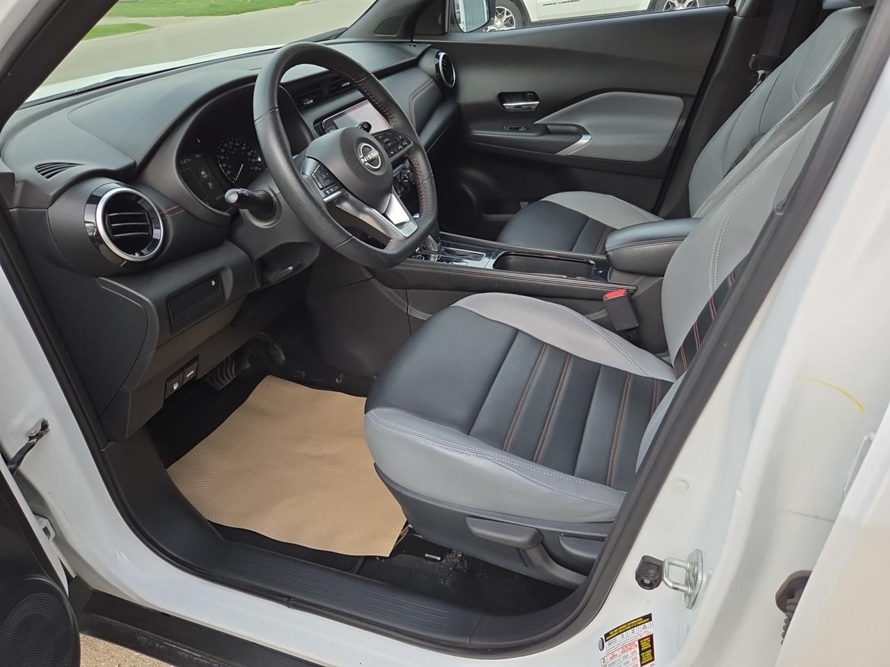 2024 Nissan Kicks SR  PREMIUM Photo