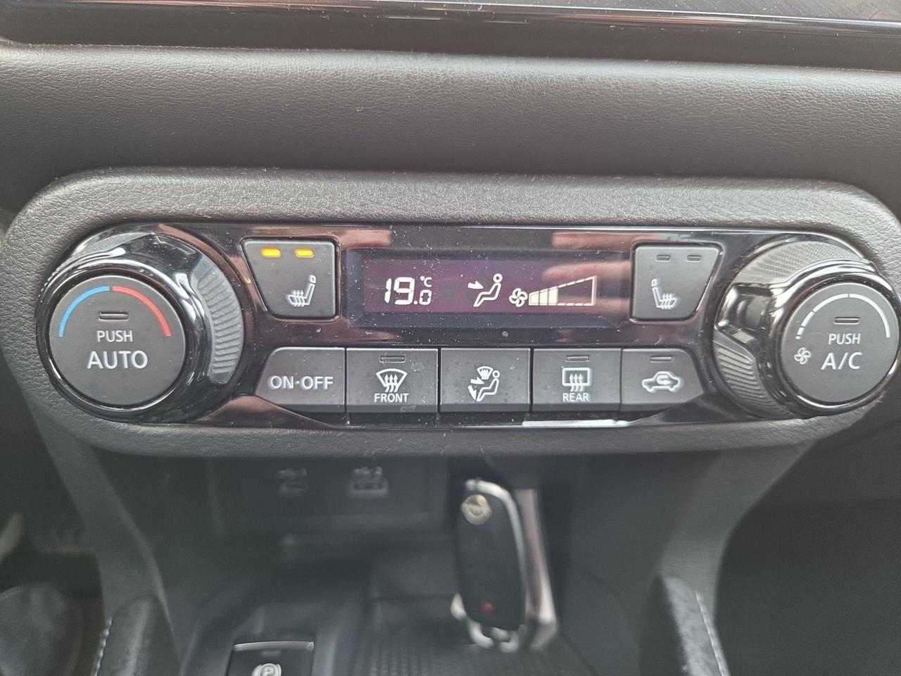 2024 Nissan Kicks SR  PREMIUM Photo
