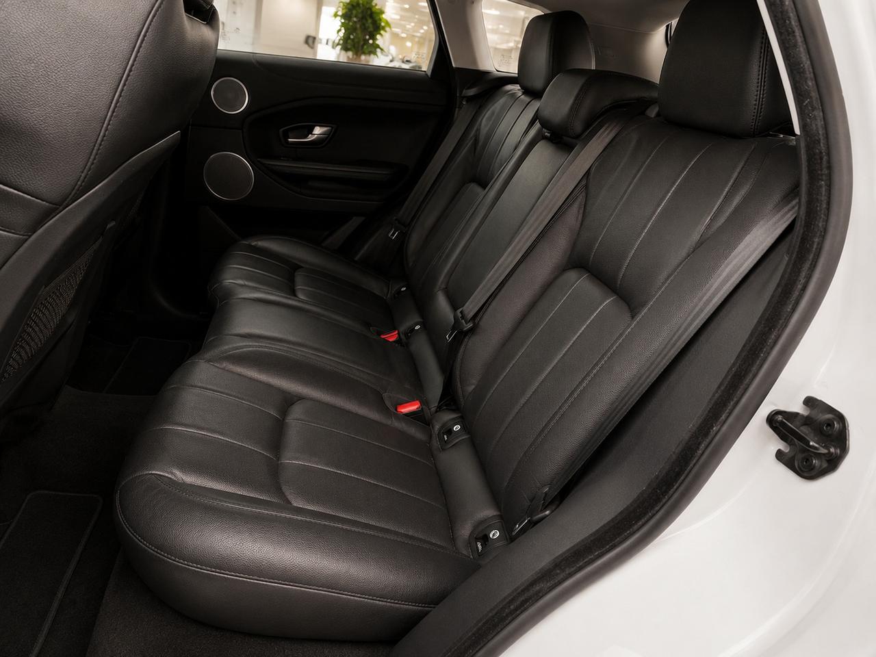 2017 Land Rover Range Rover Evoque SE Photo