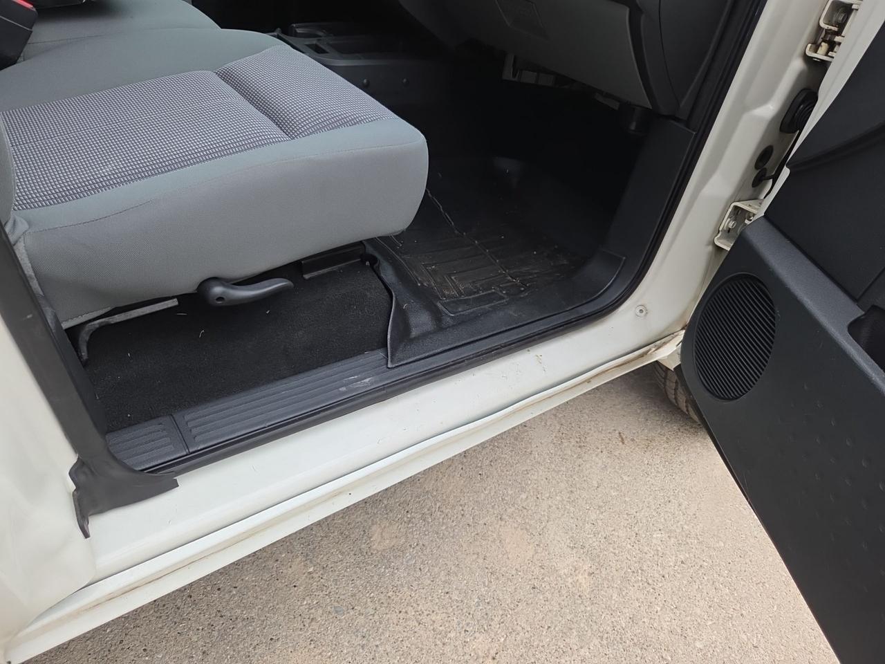2009 Dodge Dakota ST Photo