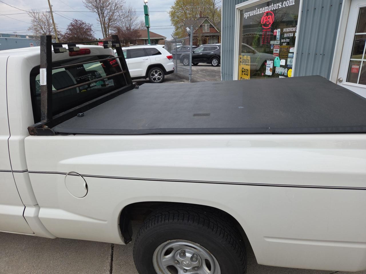 2009 Dodge Dakota ST Photo