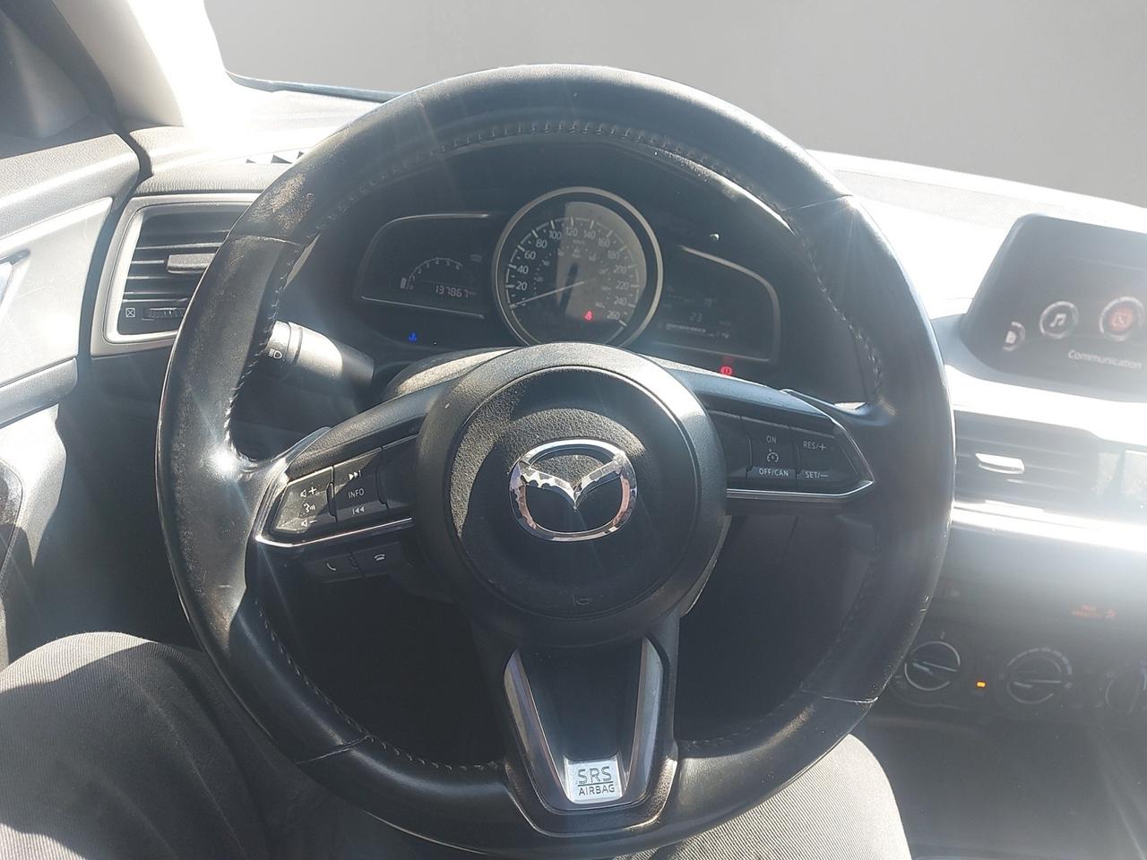 2018 Mazda MAZDA3 GS Photo