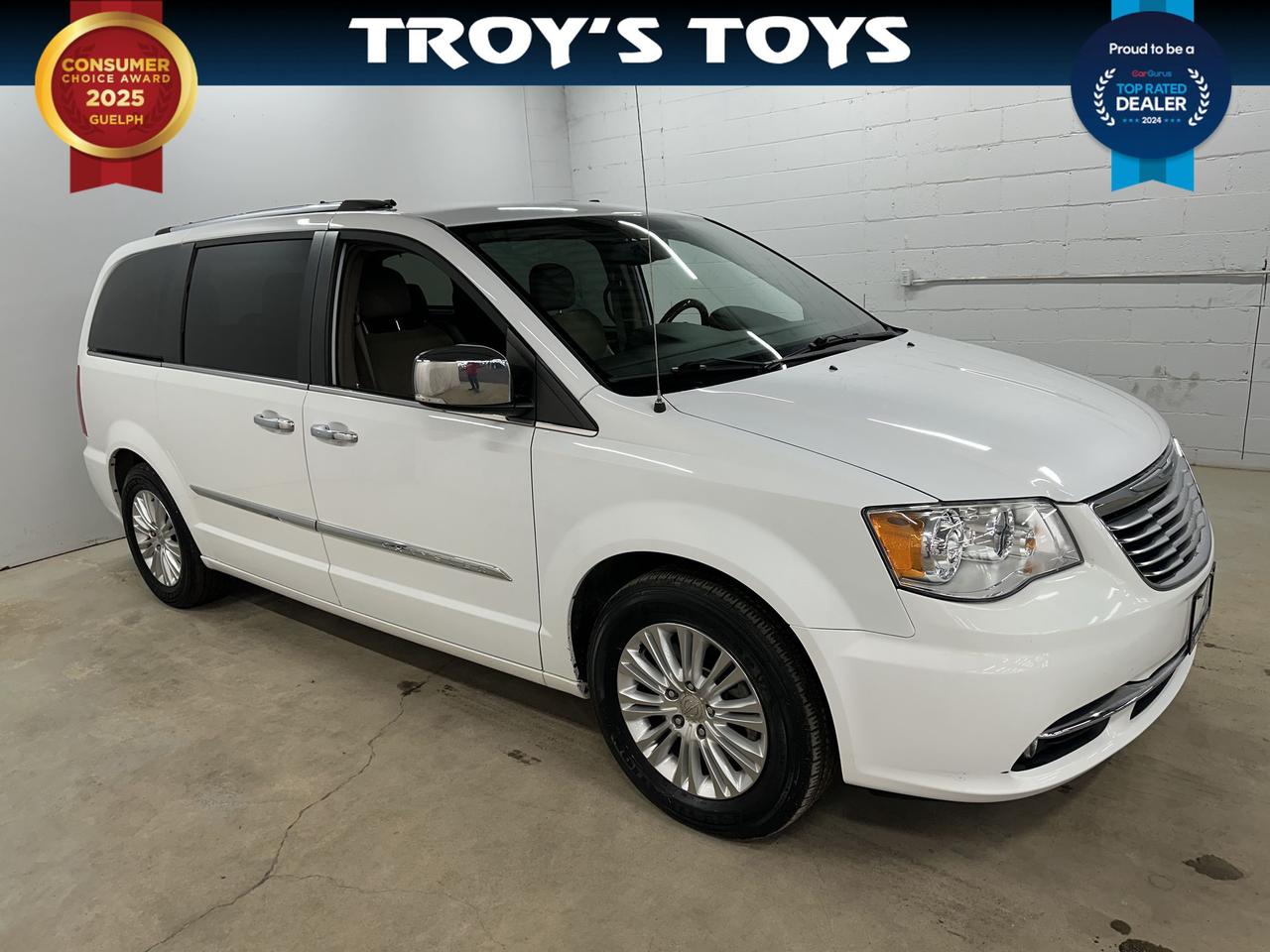 Used 2015 Chrysler Town & Country 4dr Wgn Limited for sale in Kitchener, ON