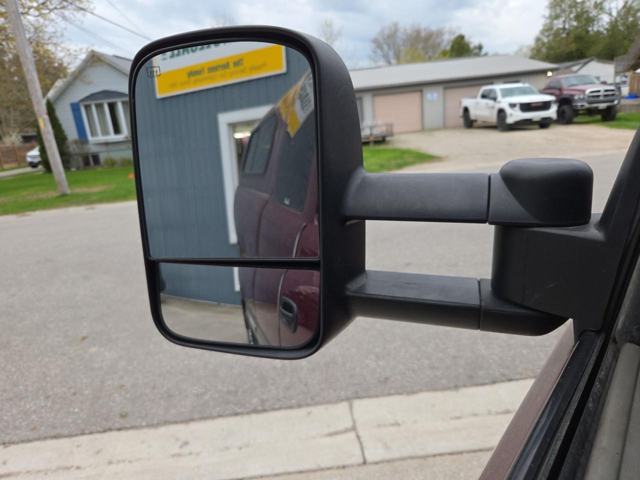 1999 Chevrolet Silverado 2500 LS Photo