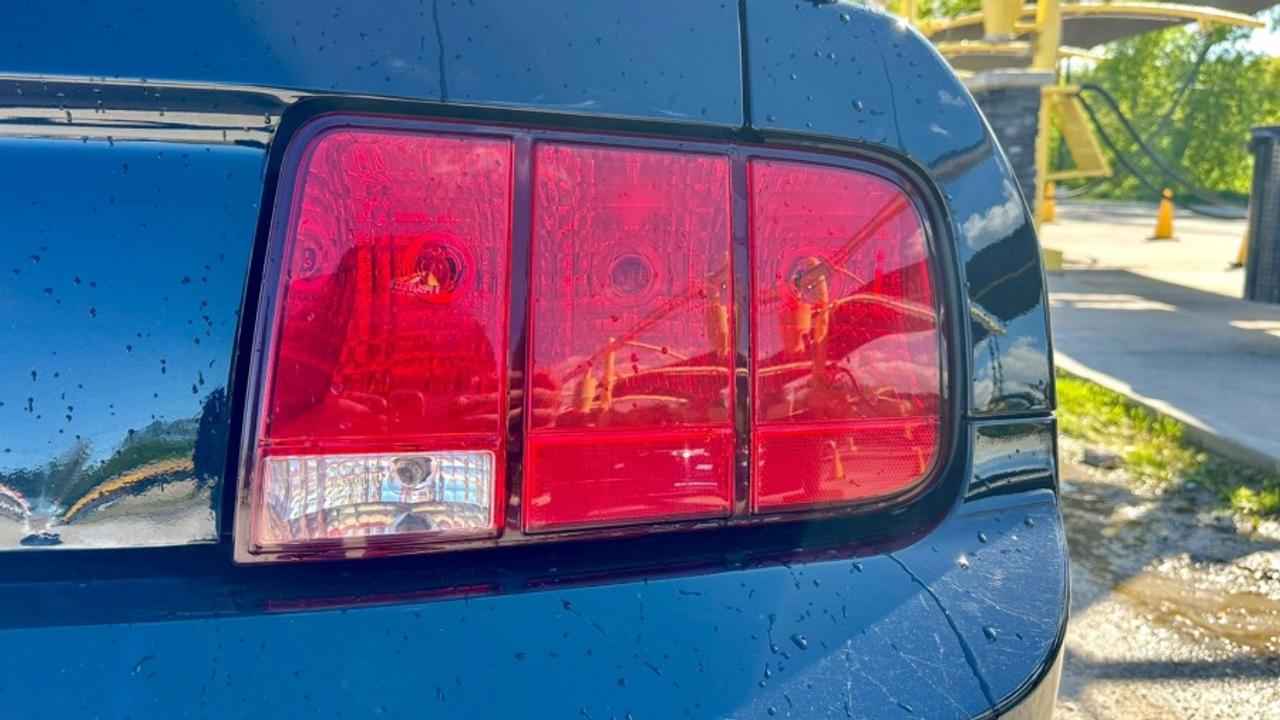 2006 Ford Mustang * NO ACCIDENTS " Photo