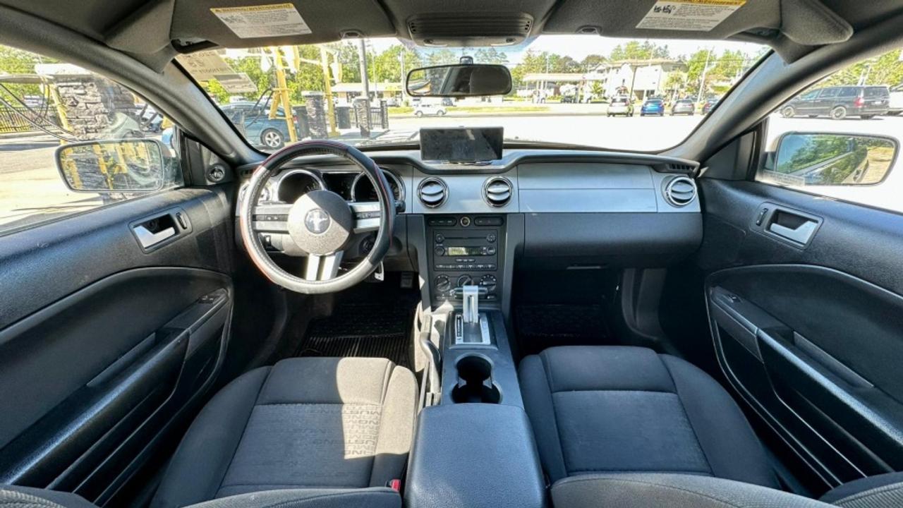 2006 Ford Mustang * NO ACCIDENTS " Photo
