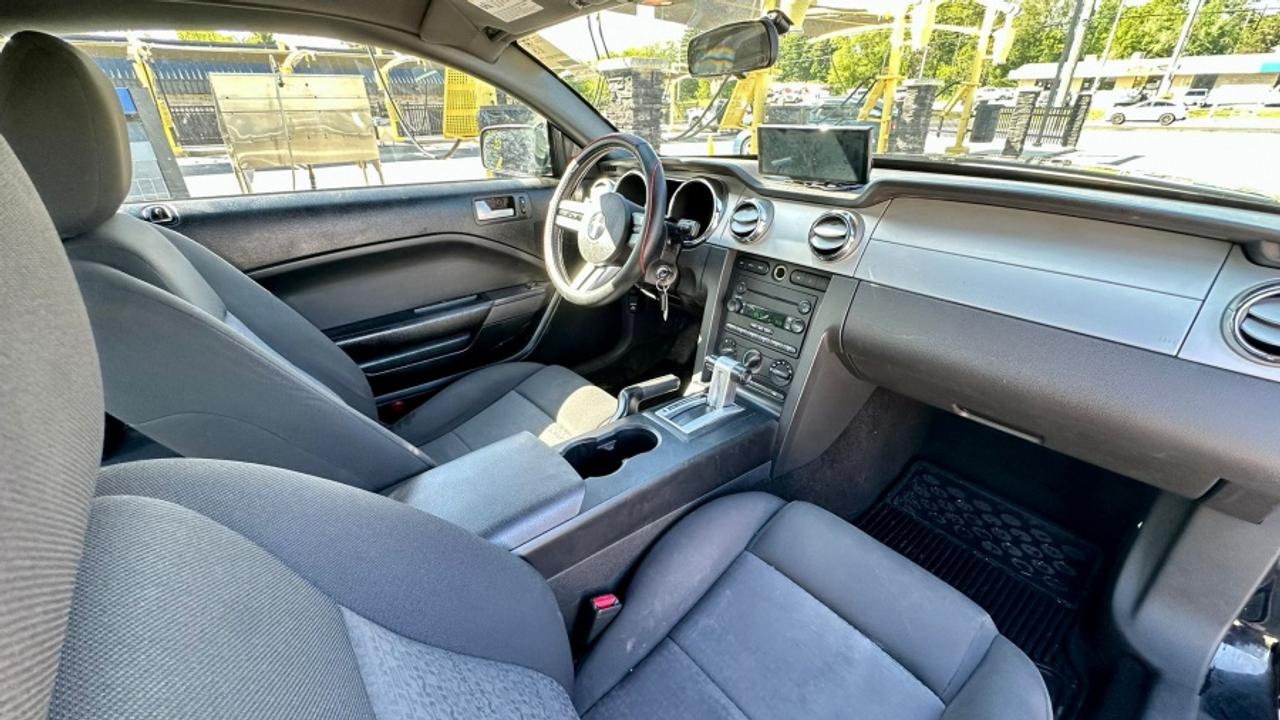 2006 Ford Mustang * NO ACCIDENTS " Photo