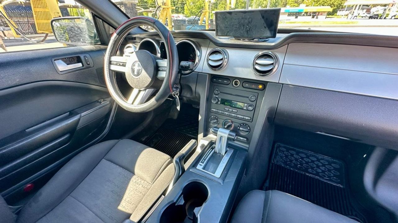 2006 Ford Mustang * NO ACCIDENTS " Photo