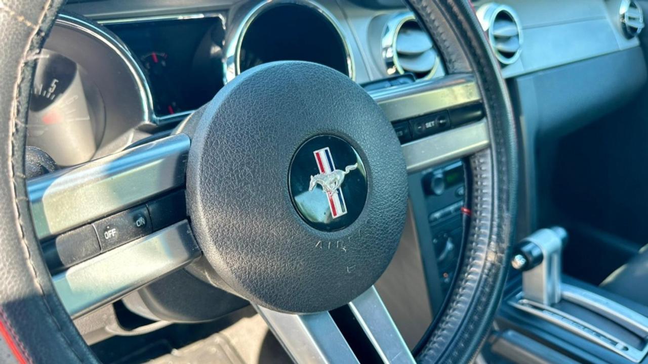2006 Ford Mustang * NO ACCIDENTS " Photo
