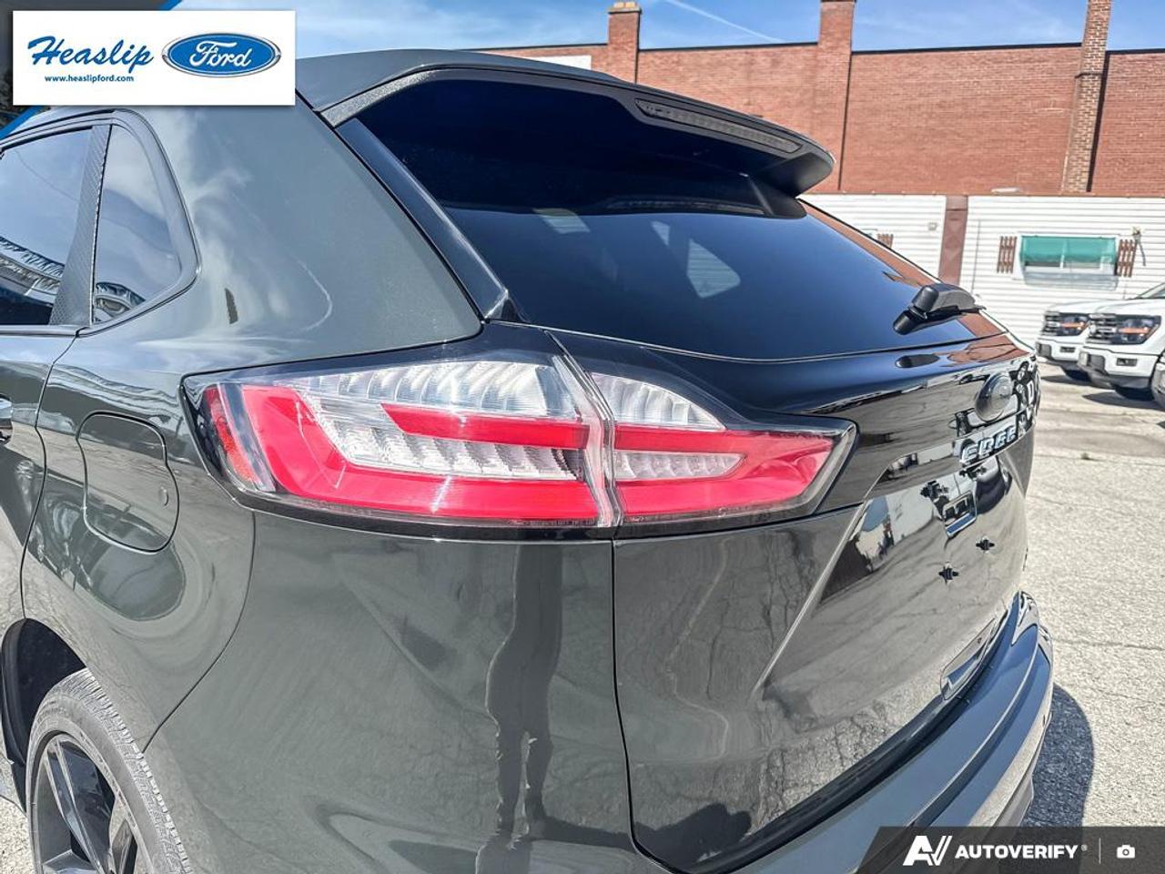 2024 Ford Edge ST Photo