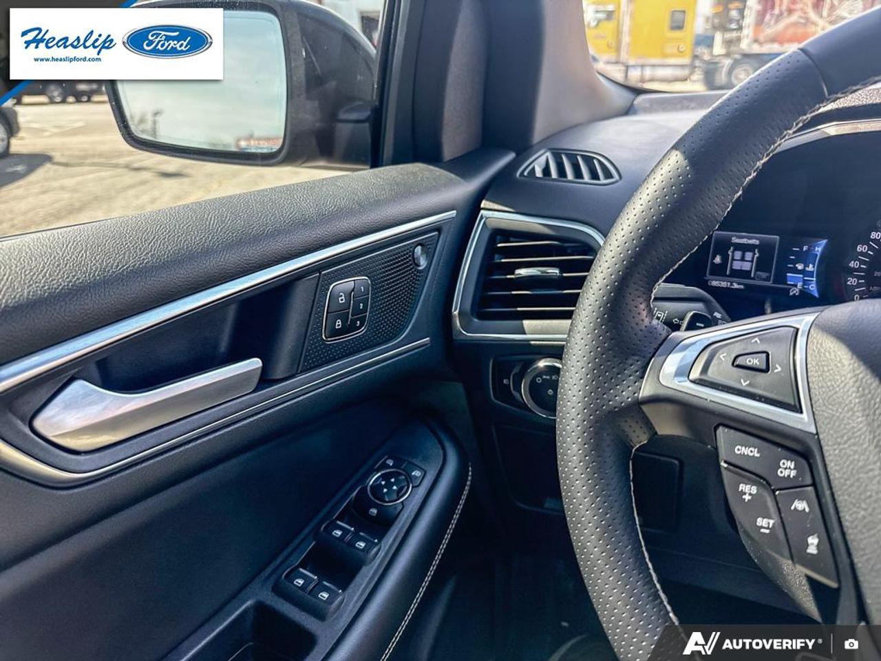 2024 Ford Edge ST Photo