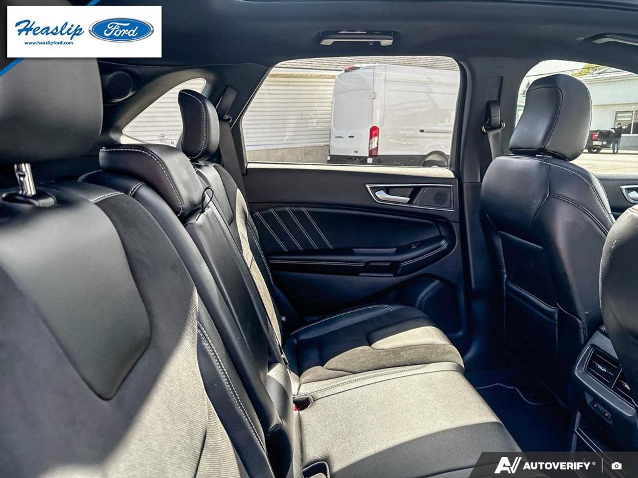 2024 Ford Edge ST Photo