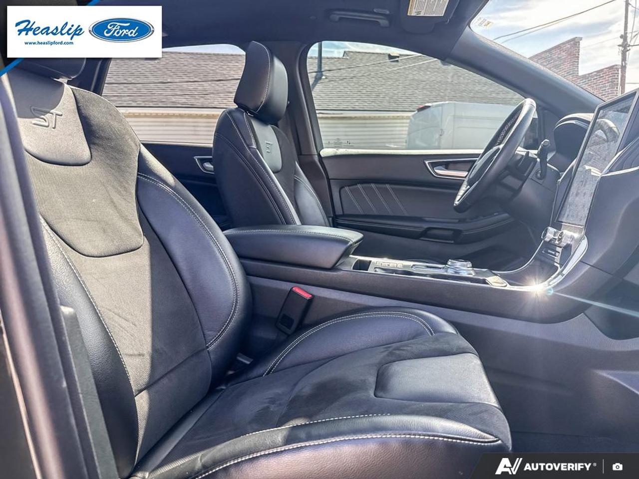 2024 Ford Edge ST Photo