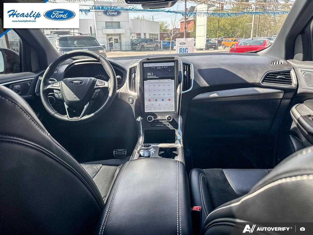 2024 Ford Edge ST Photo